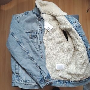 H&M men's sherpa lined denim jacket